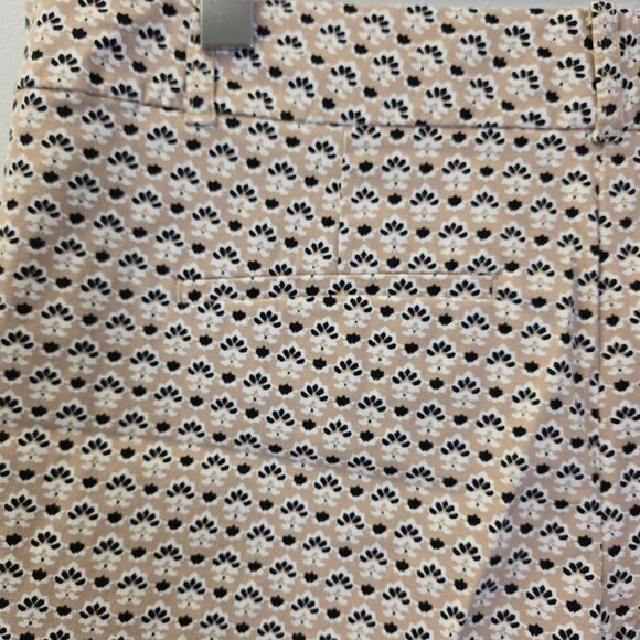 Ann Taylor Factory Fleur de Lis Print Chino Shorts Size 8 - Picture 5 of 6